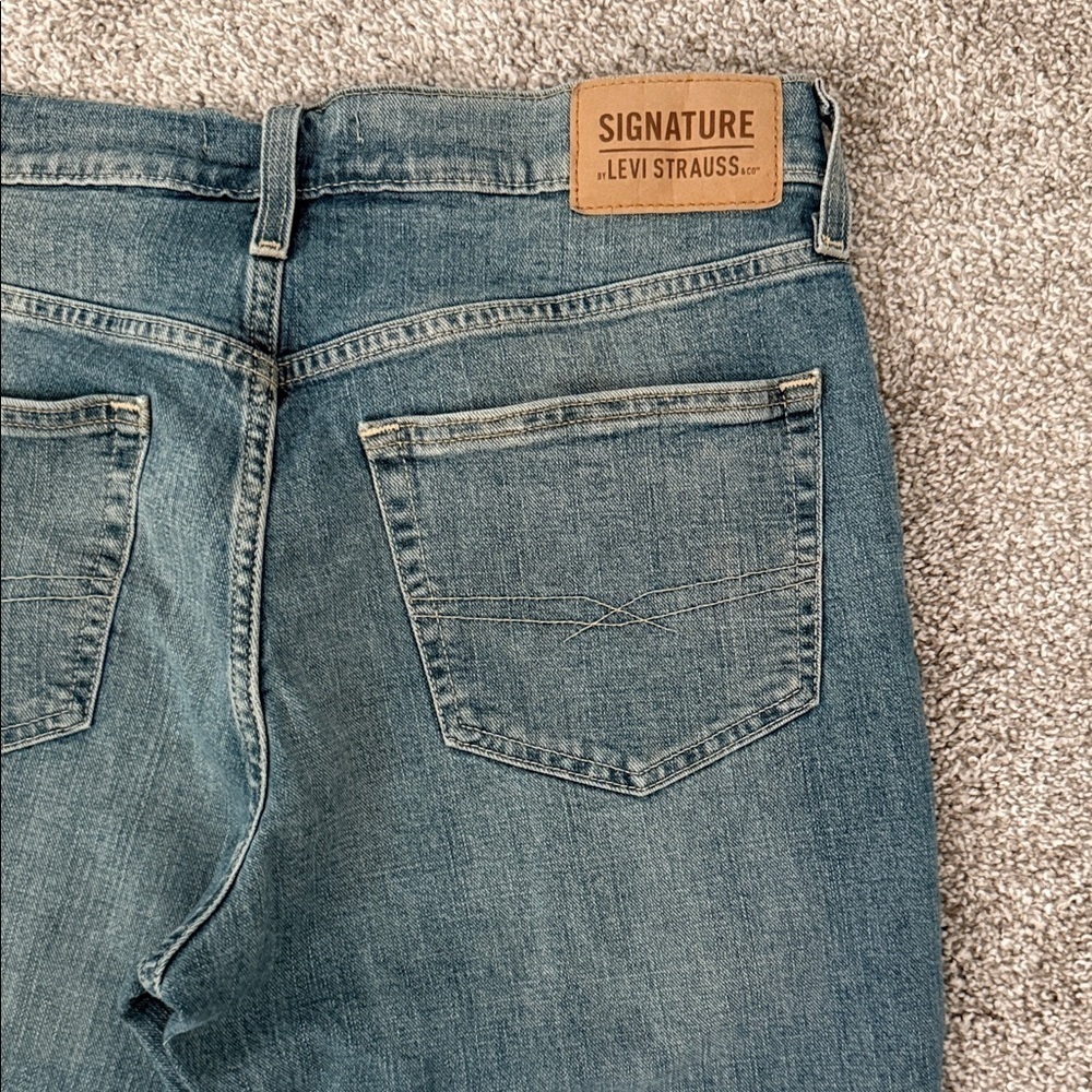 Signature by Levi Strauss Men's Slim Straight Jeans - Blue - Picture 3 of 12